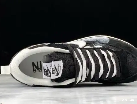 CV1363-001 Black sacai White Vaporwaffle Nike 0623